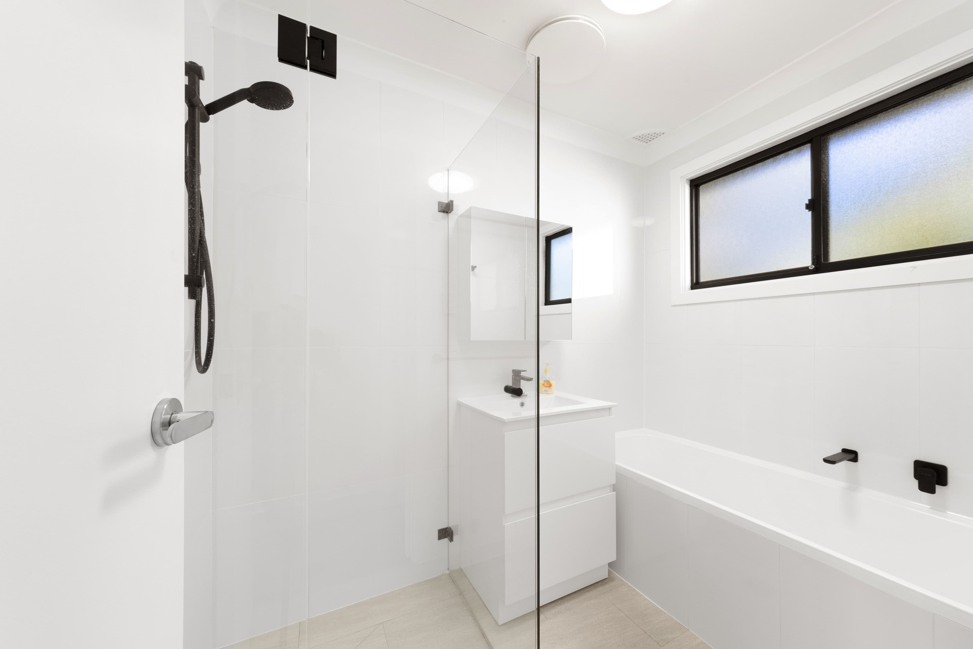 10 Birdwood Drive, Blue Haven NSW 2262, Blue Haven - Thumbnail 6