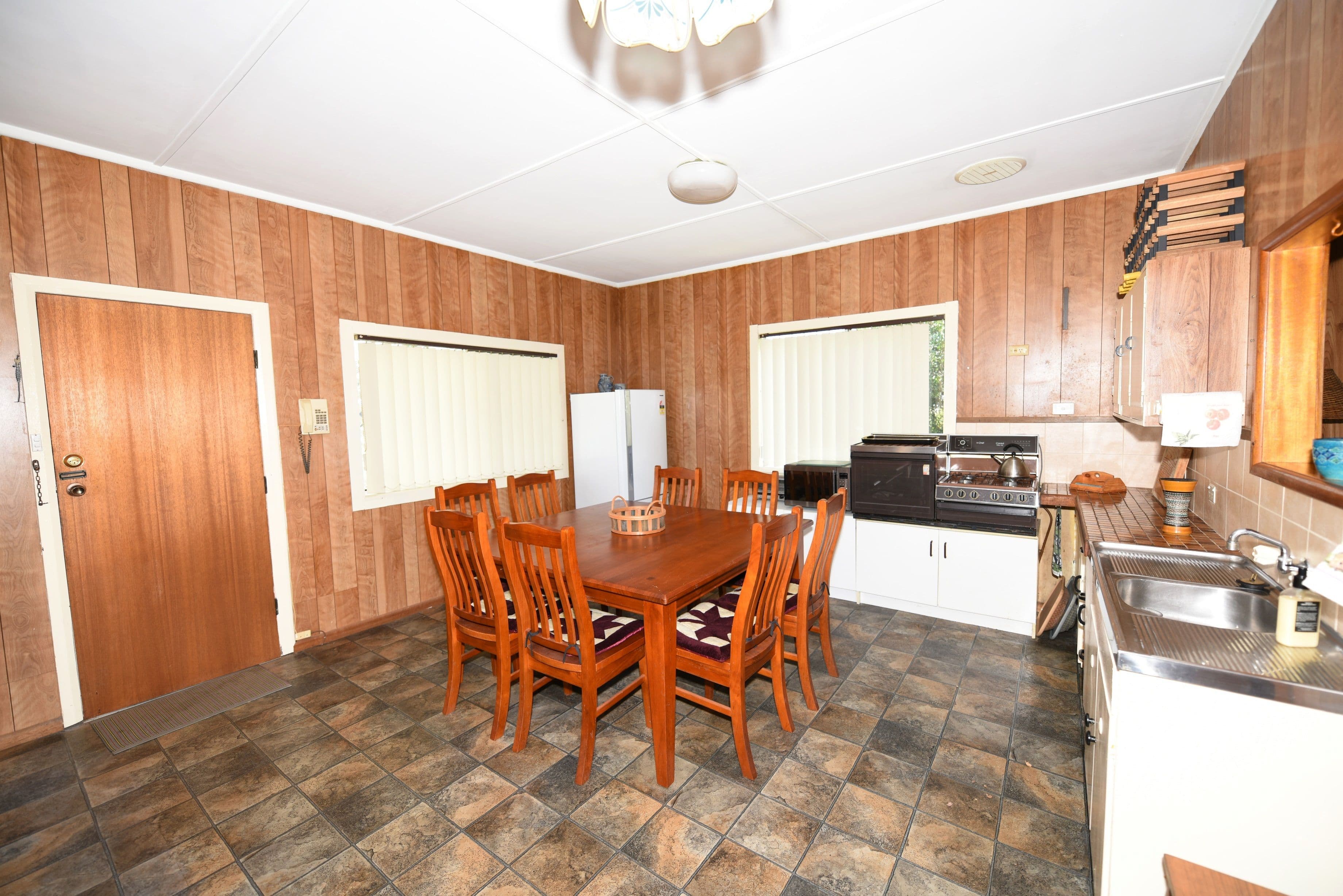 20 Caulfield Parade, Old Erowal Bay - Thumbnail 7