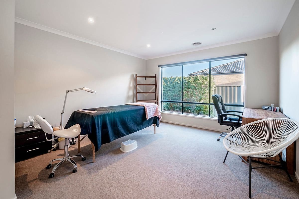 57 Stately Drive, Cranbourne East VIC 3977, Cranbourne East - Thumbnail 6