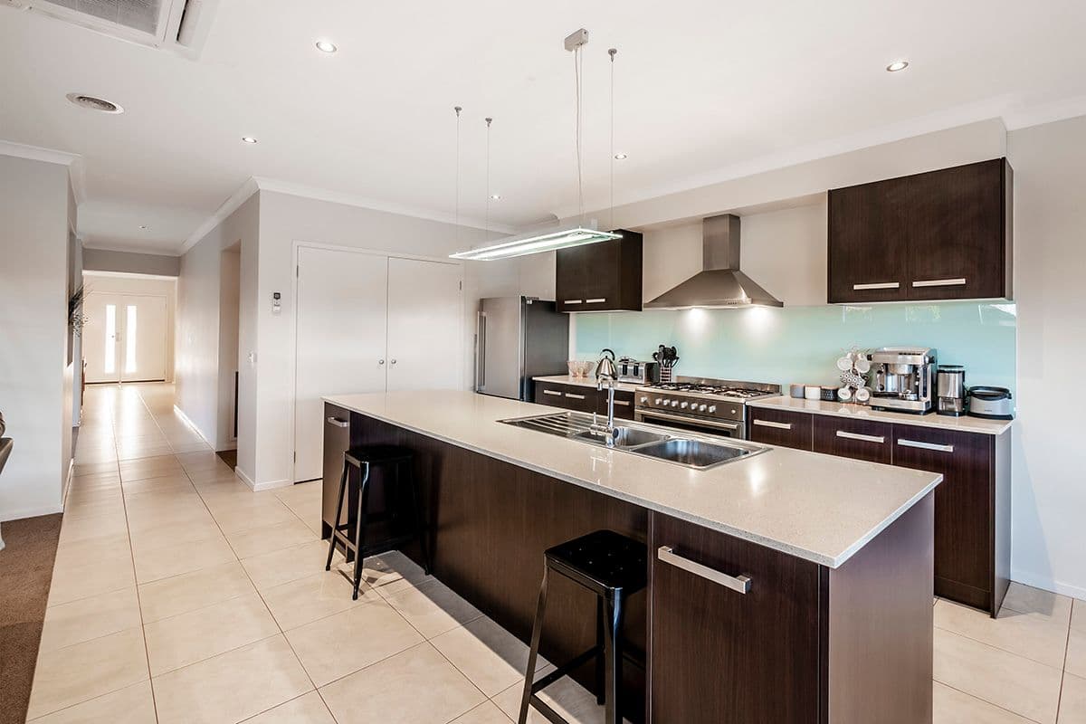 57 Stately Drive, Cranbourne East VIC 3977, Cranbourne East - Thumbnail 7