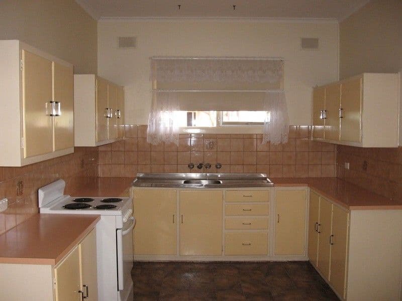 29 Acacia Crescent, RENMARK SA 5341, Renmark - Thumbnail 2