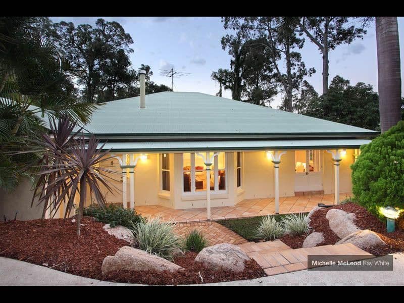 30 Kirkdale Road, CHAPEL HILL QLD 4069, Chapel Hill - Thumbnail 2