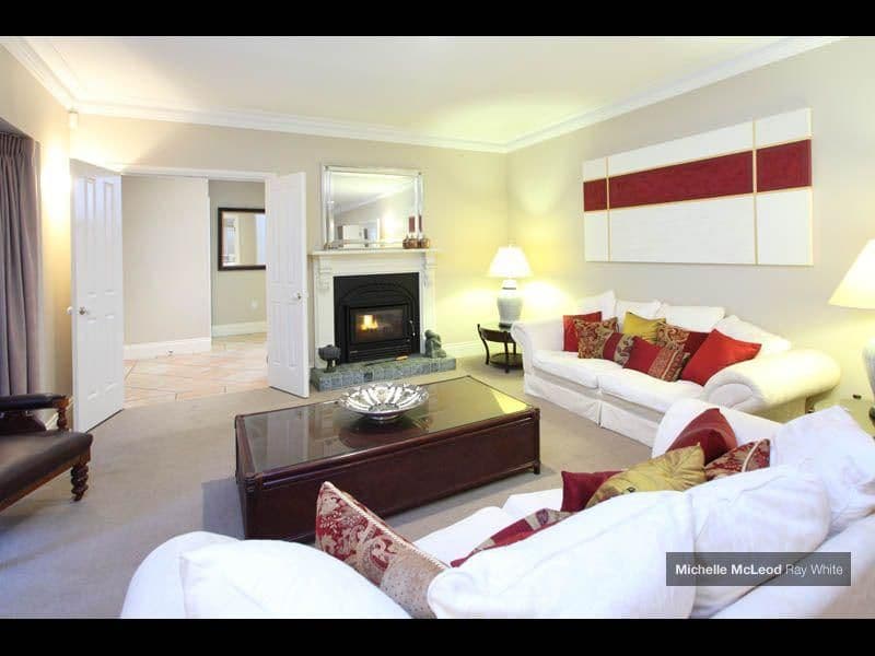 30 Kirkdale Road, CHAPEL HILL QLD 4069, Chapel Hill - Thumbnail 4