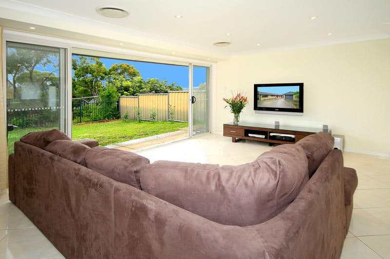 4 Greig Place, ENGADINE NSW 2233, Engadine - Thumbnail 2