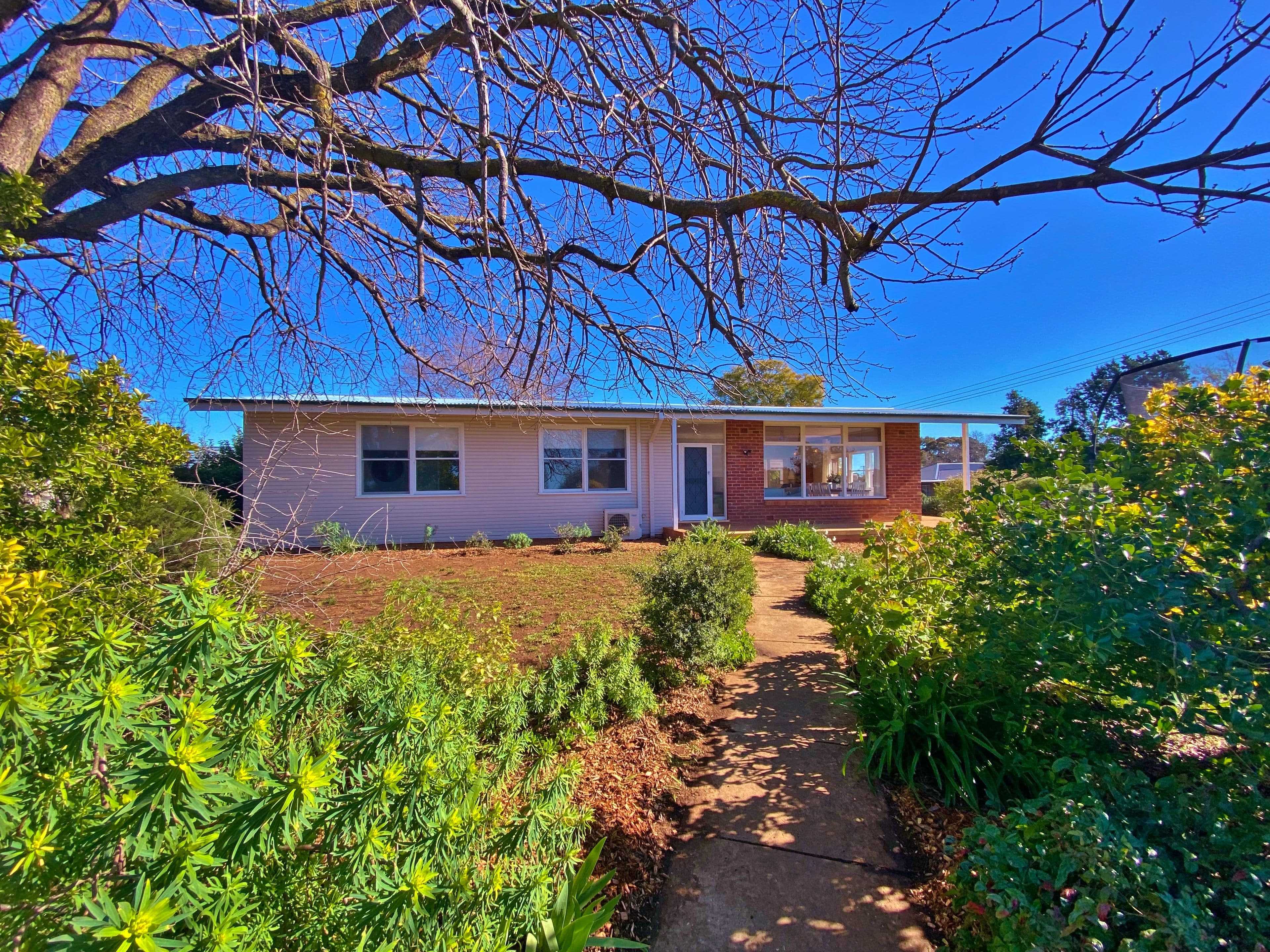 116 Railway Street South, Altona - Thumbnail 2