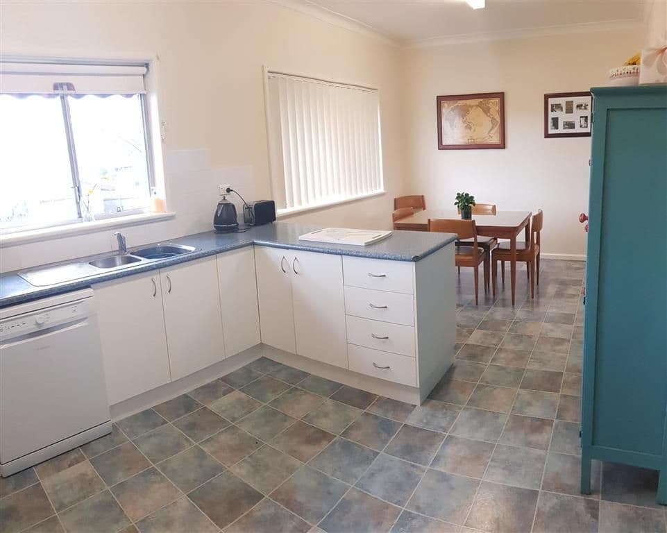 46 Forest Street, Tumut - Thumbnail 2