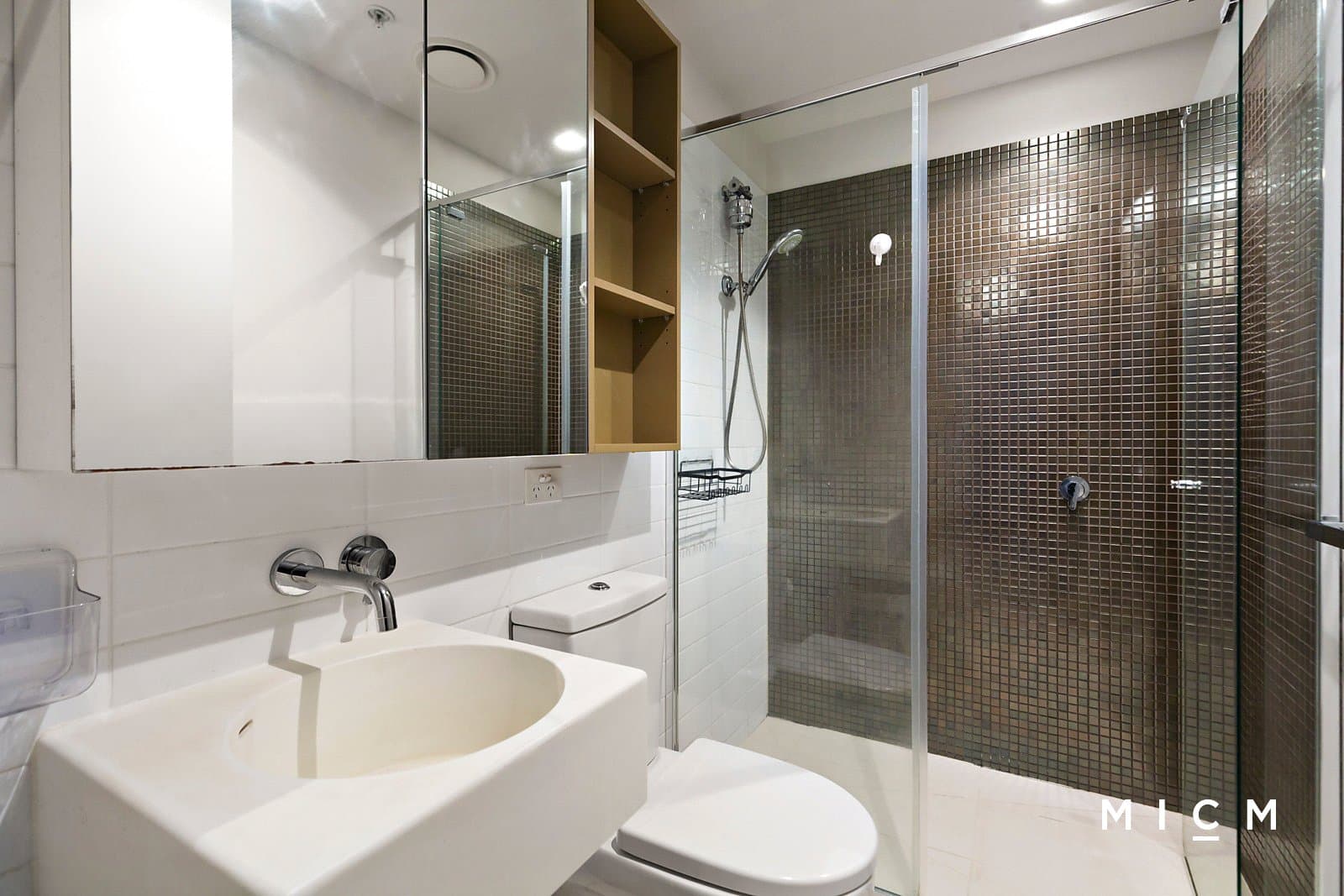 604/33 Mackenzie Street
                                    Sold, Melbourne - Thumbnail 8