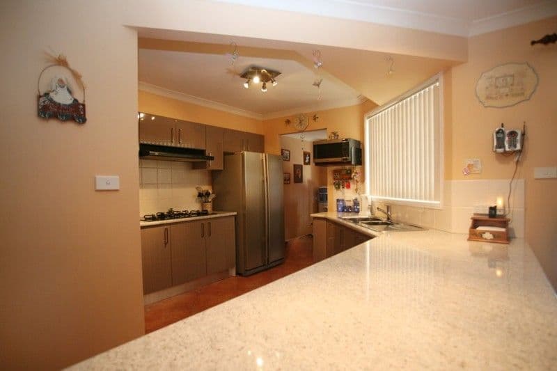 11 Winna Place, GLENMORE PARK NSW 2745, Glenmore Park - Thumbnail 5