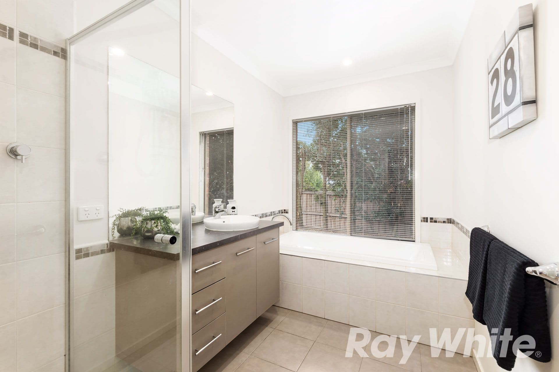 1 TINGARA Crest, Doreen VIC 3754, Doreen - Thumbnail 7