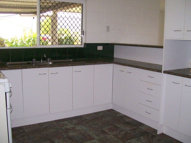 9 Kruckow Street, MIRRIWINNI QLD 4871, Mirriwinni - Thumbnail 2