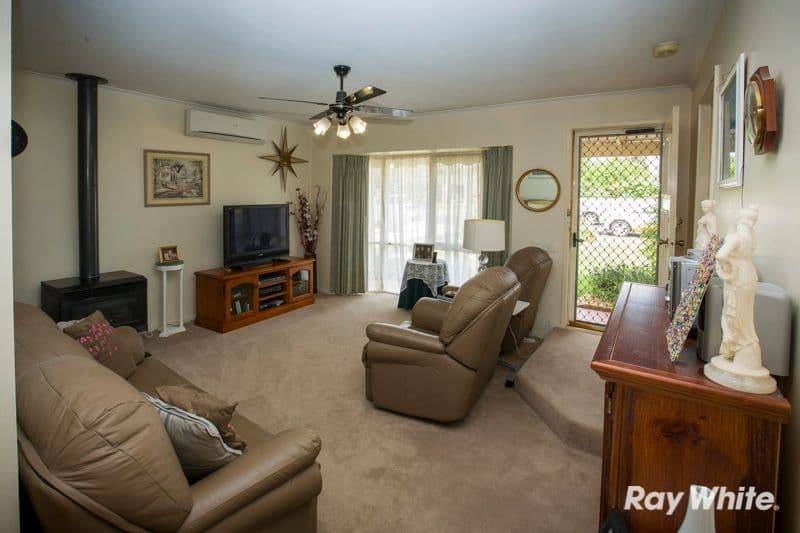 17 Templeton Crescent, PAKENHAM VIC 3810, Pakenham - Thumbnail 2