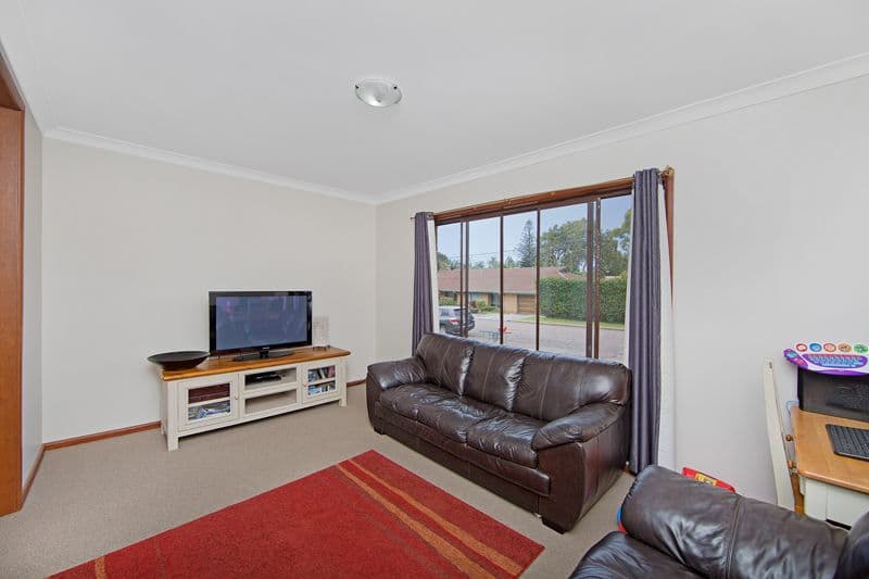 16 Binburra Avenue, Toowoon Bay NSW 2261, Toowoon Bay - Thumbnail 6