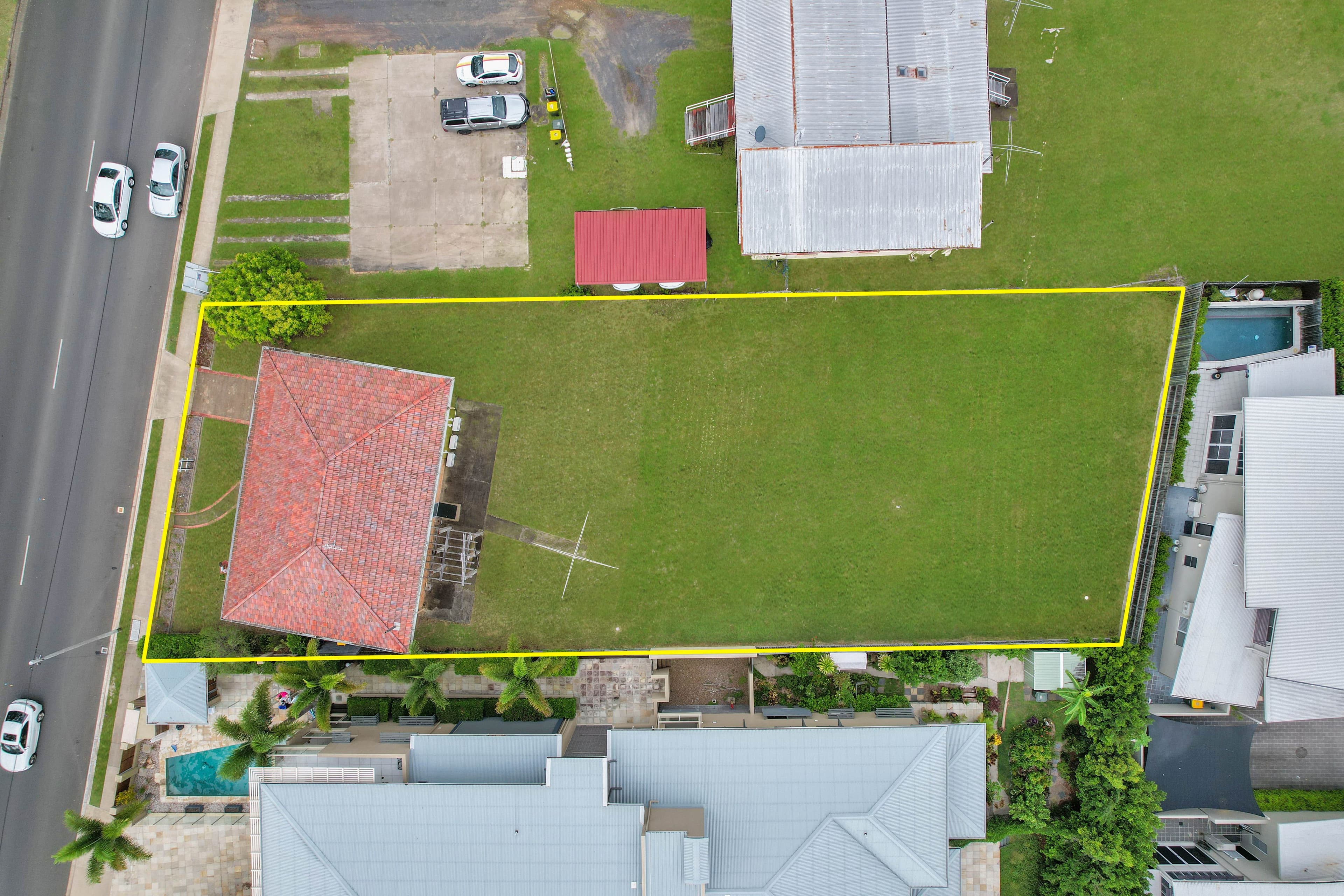 329 Esplanade, Scarness QLD 4655, Scarness - Thumbnail 2