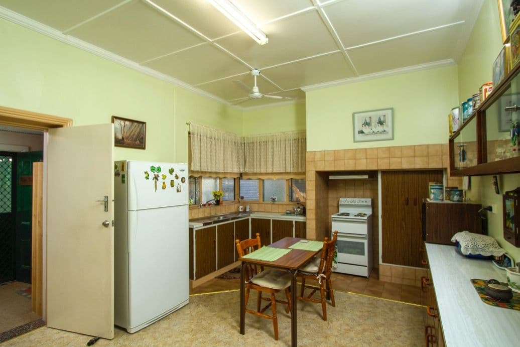 249 Sulphide Street, BROKEN HILL NSW 2880, Broken Hill - Thumbnail 2
