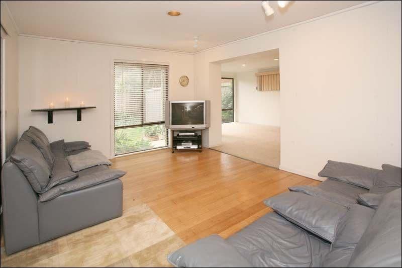 18 Swift Drive, GLEN WAVERLEY VIC 3150, Glen Waverley - Thumbnail 6