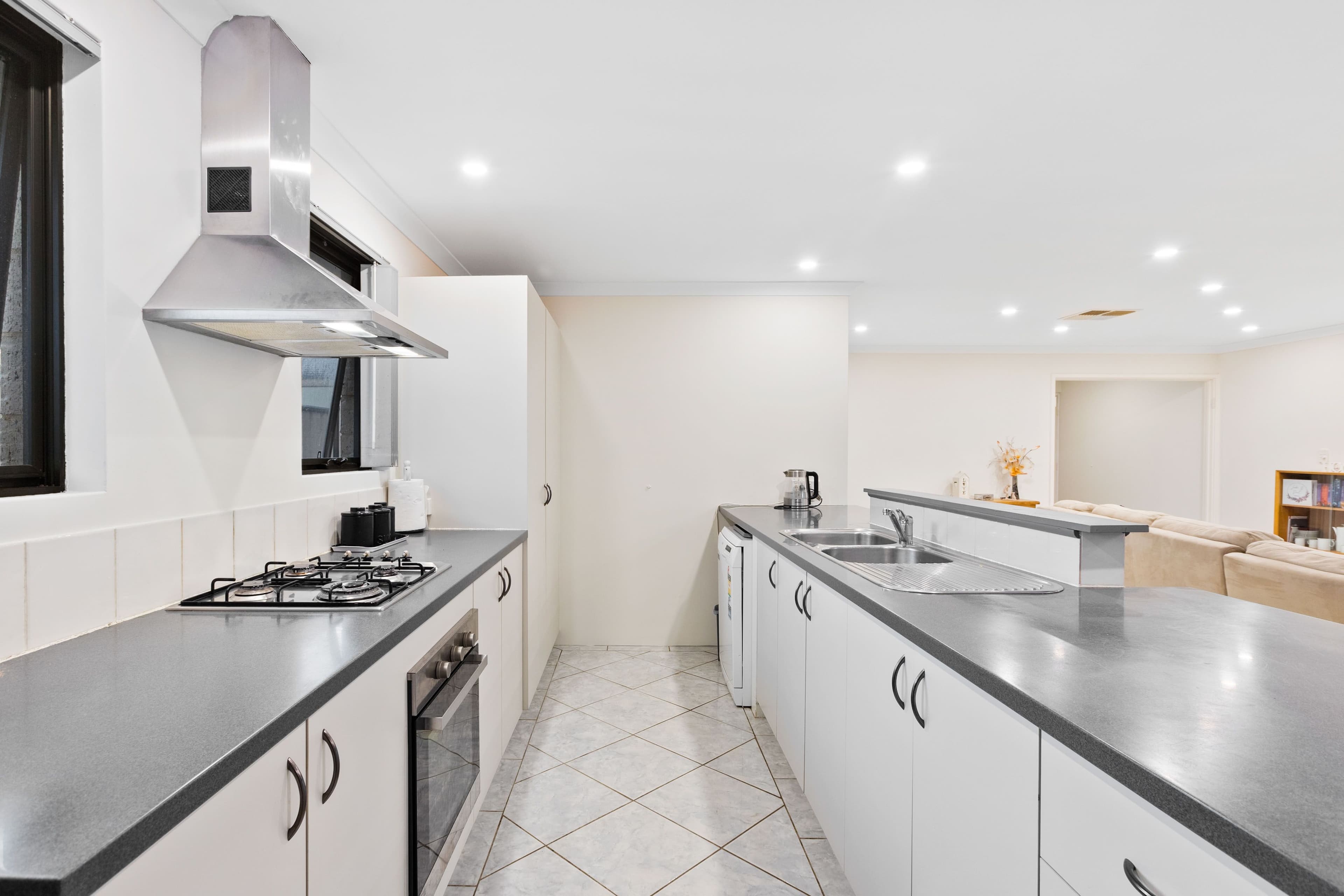 6 Kawana Place, Clarkson WA 6030, Clarkson - Thumbnail 7