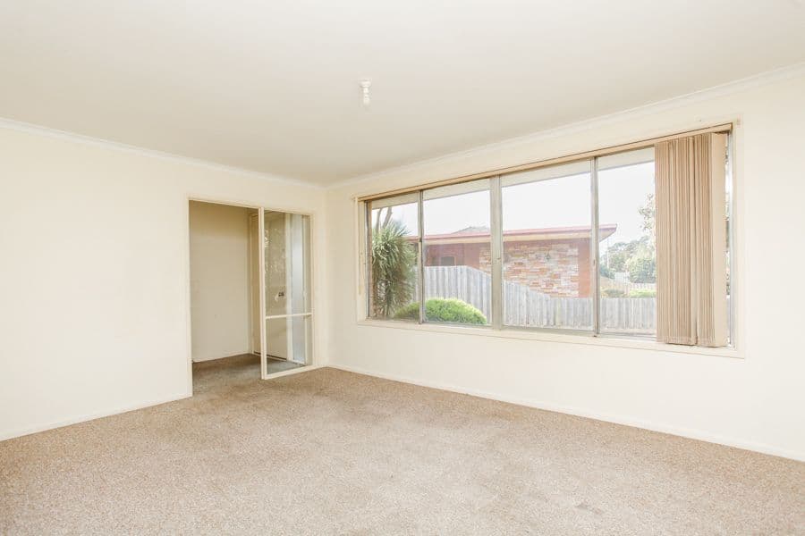 34 Russell Street, WERRIBEE VIC 3030, Werribee - Thumbnail 3