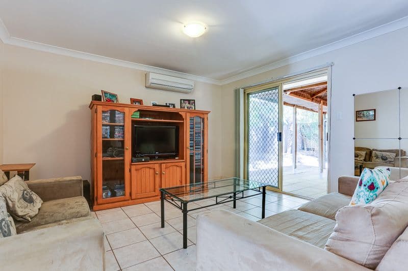 23 Macquarie Circuit, Forest Lake QLD 4078, Forest Lake - Thumbnail 2