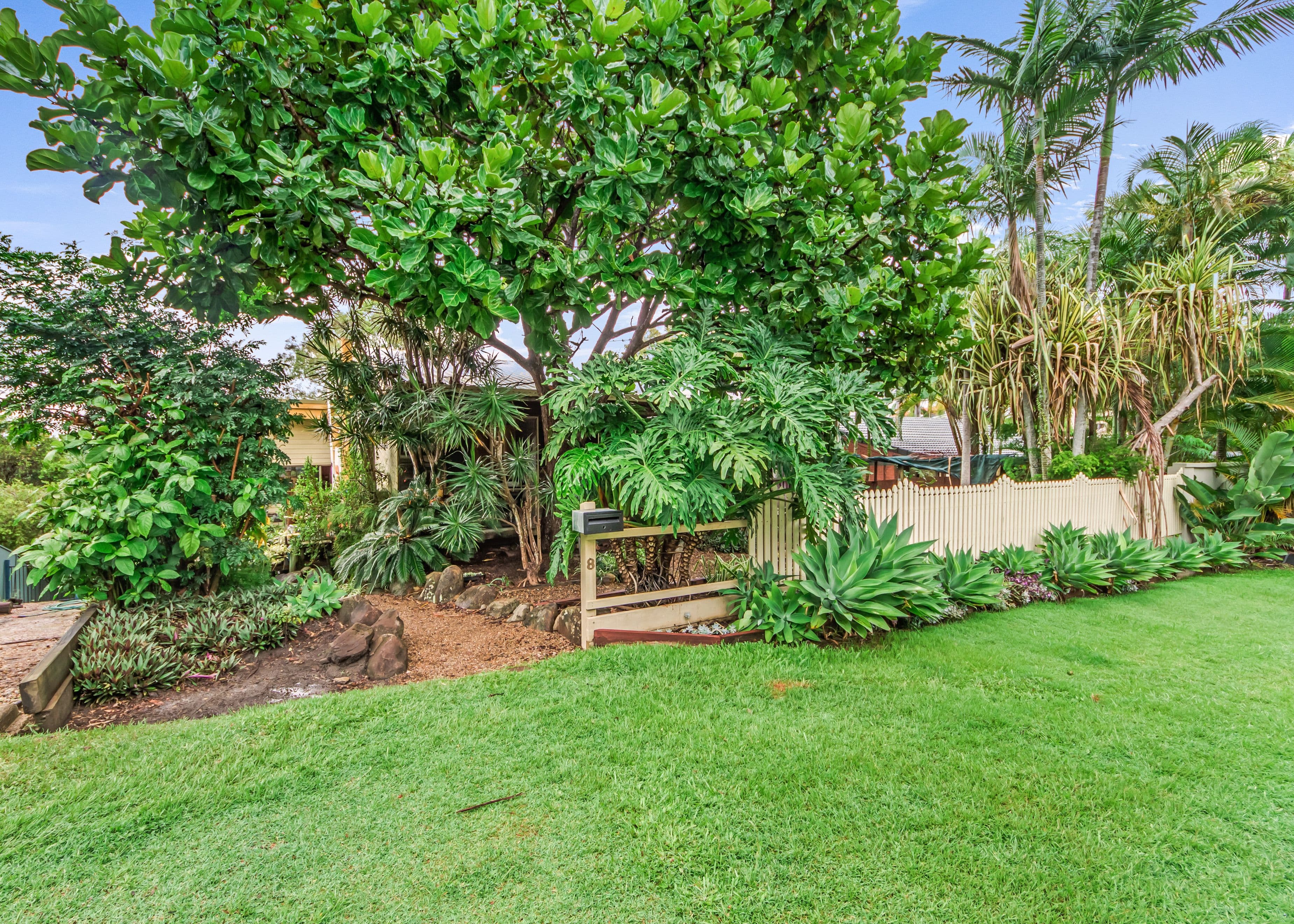 8 Milparinka Terrace, Ashmore QLD 4214, Ashmore - Image 1