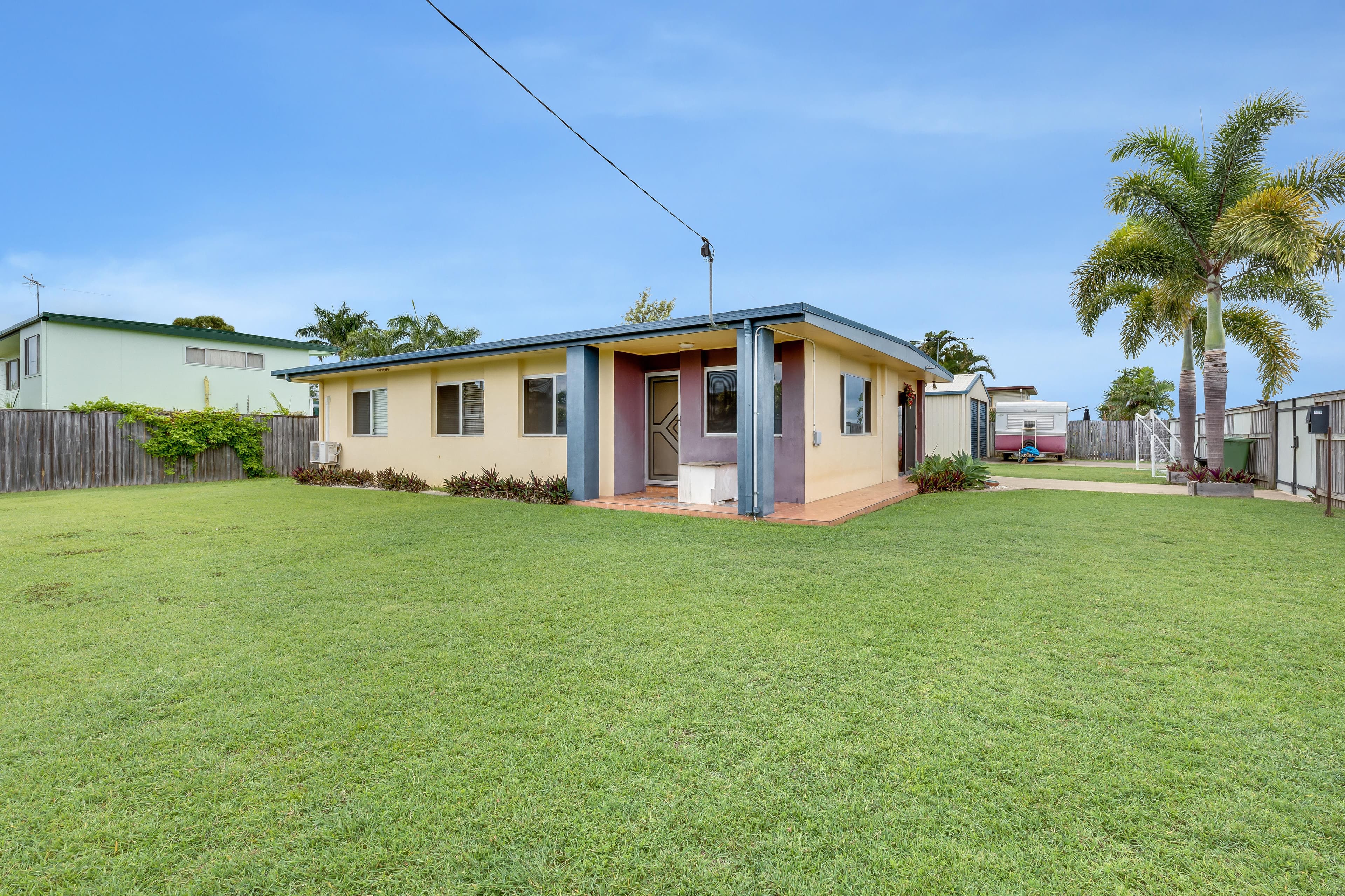 25 Dennis Street, South Mackay QLD 4740, South Mackay - Image 1