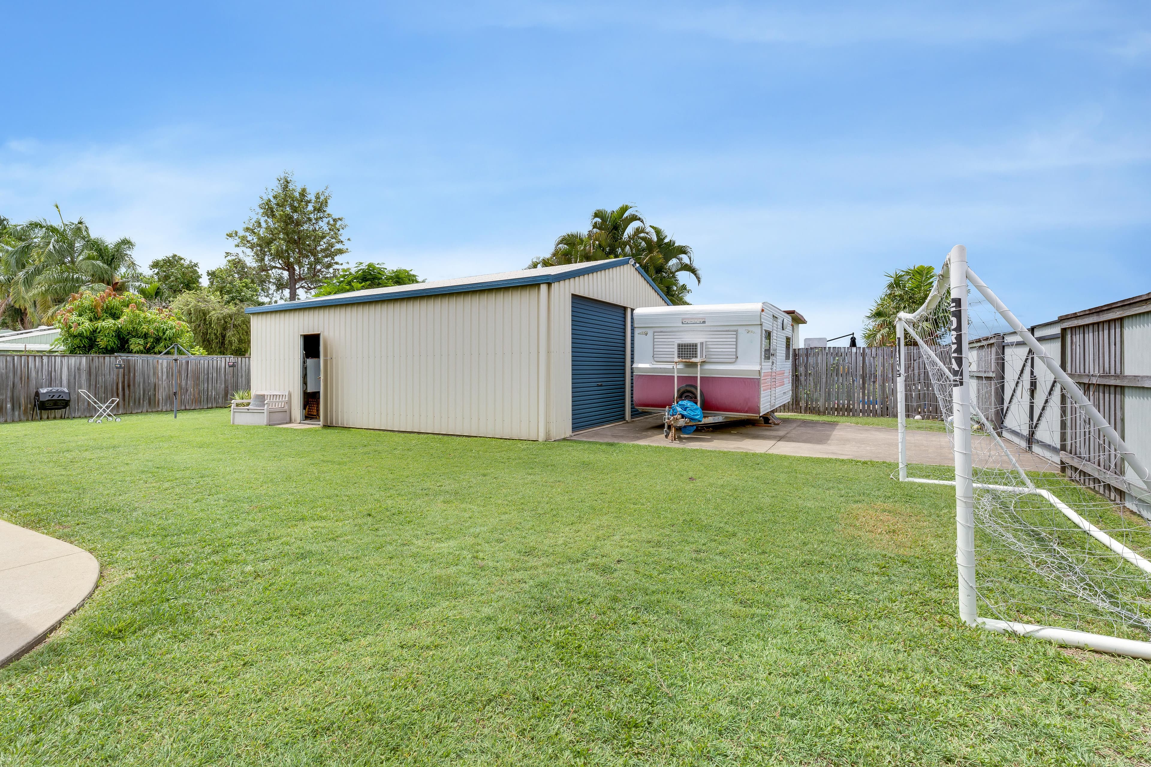25 Dennis Street, South Mackay QLD 4740, South Mackay - Thumbnail 3