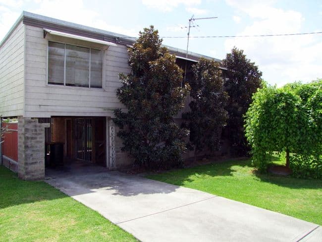 12 Cambridge Street, SINGLETON NSW 2330, Singleton - Thumbnail 2