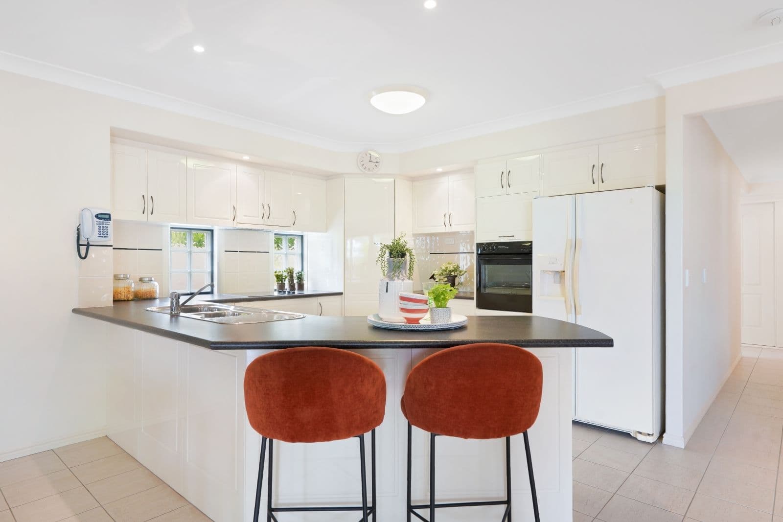 35 Nottinghill Gate Drive, Arundel QLD 4214, Arundel - Thumbnail 5