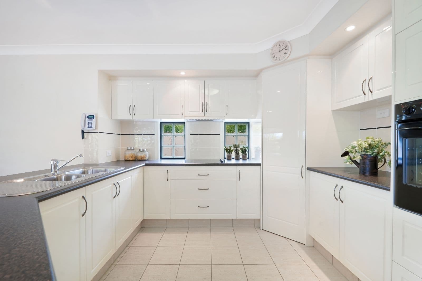 35 Nottinghill Gate Drive, Arundel QLD 4214, Arundel - Thumbnail 6