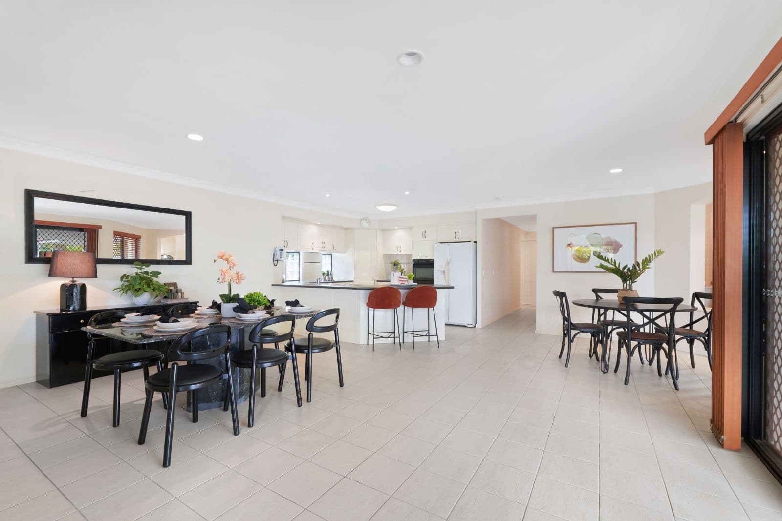 35 Nottinghill Gate Drive, Arundel QLD 4214, Arundel - Thumbnail 7