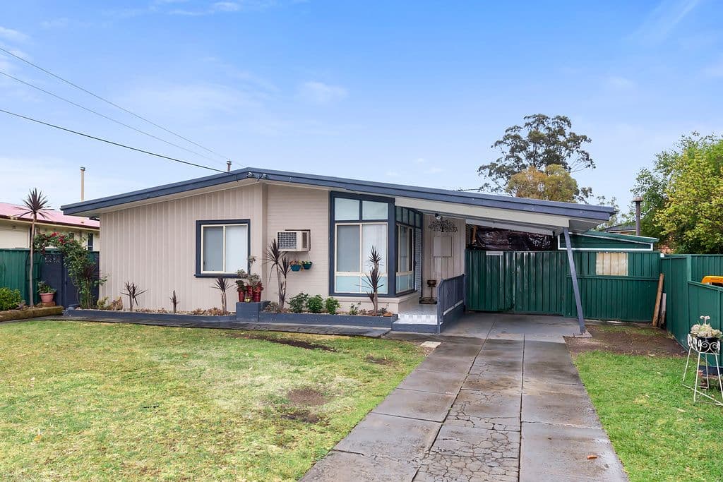 31 Wilberforce Street, Ashcroft - Image 1