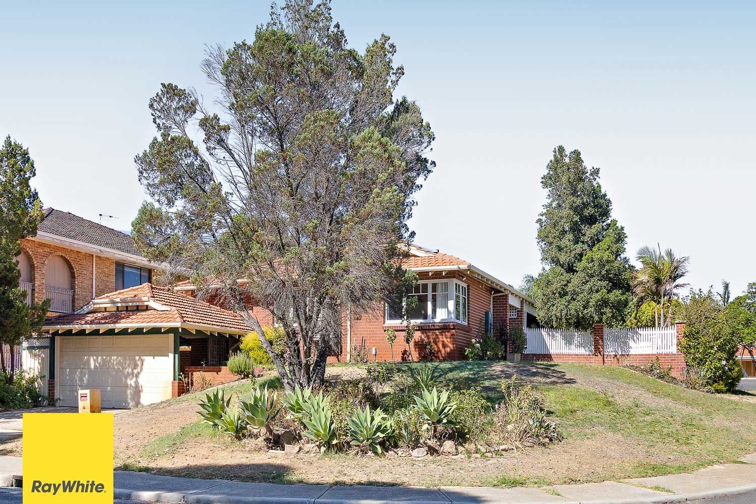 14 Northridge Drive, Ballajura WA 6066, Ballajura - Thumbnail 2