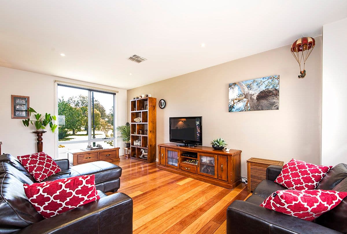 26 Springthorpe Boulevard, Macleod VIC 3085, Macleod - Image 1