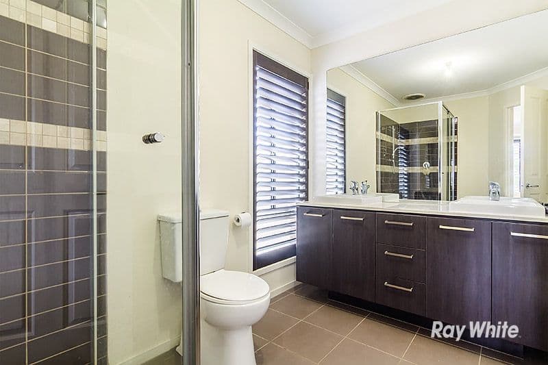 56 Kingdom Drive, Cranbourne VIC 3977, Cranbourne - Thumbnail 3