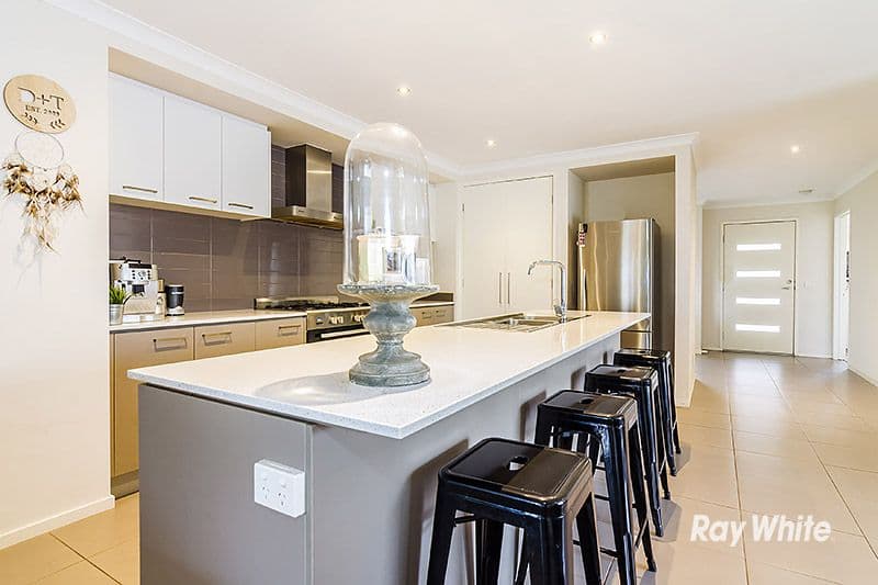 56 Kingdom Drive, Cranbourne VIC 3977, Cranbourne - Thumbnail 6