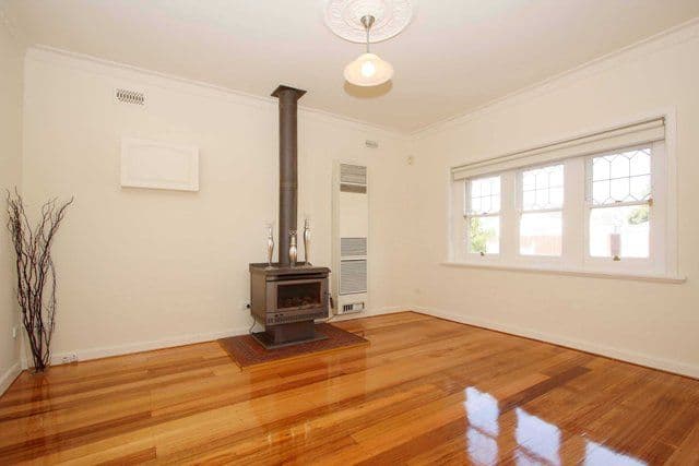 4 Elsey Road, RESERVOIR VIC 3073, Reservoir - Thumbnail 3