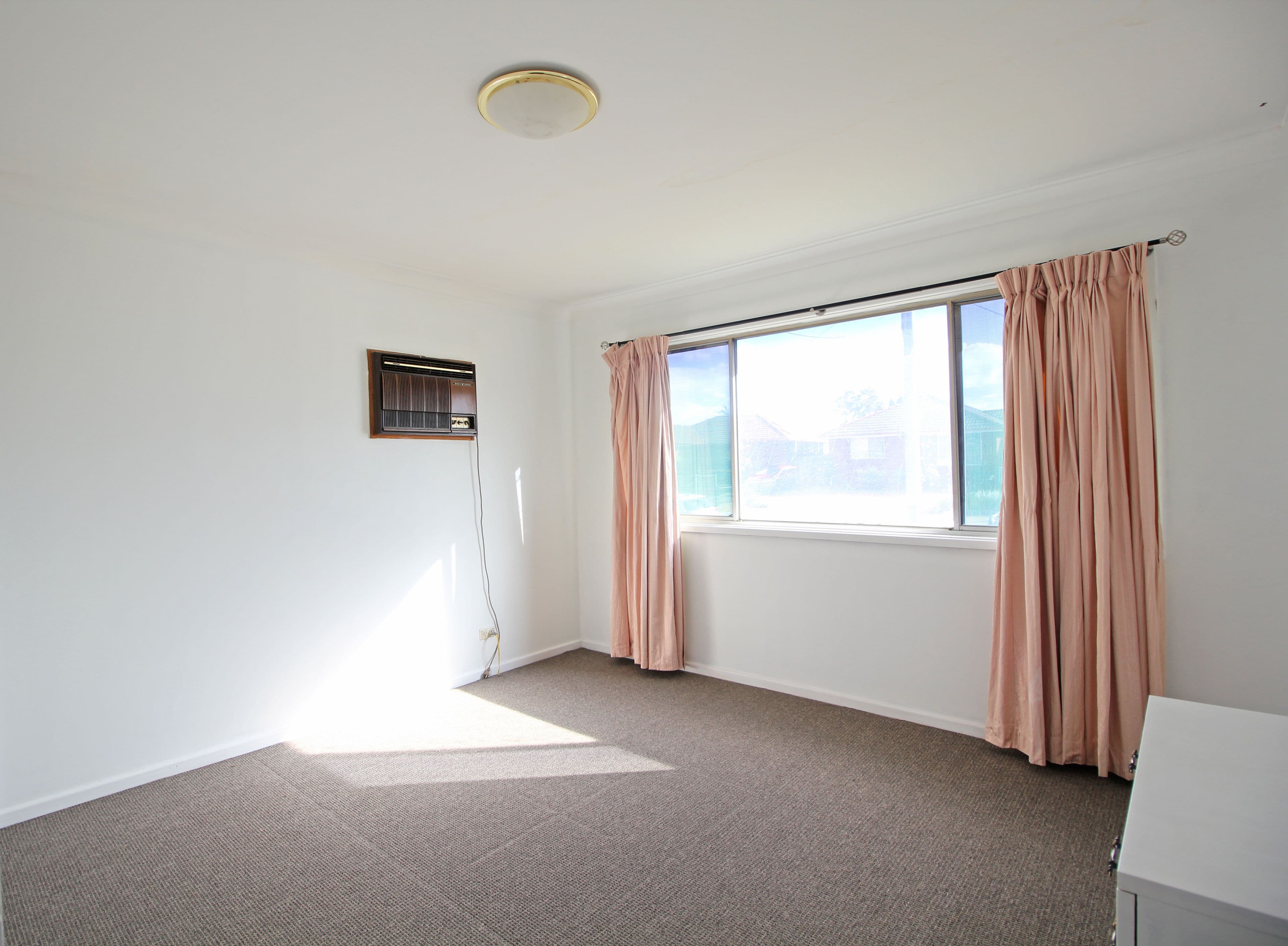 7 Glenlea Street, Canley Heights - Thumbnail 3