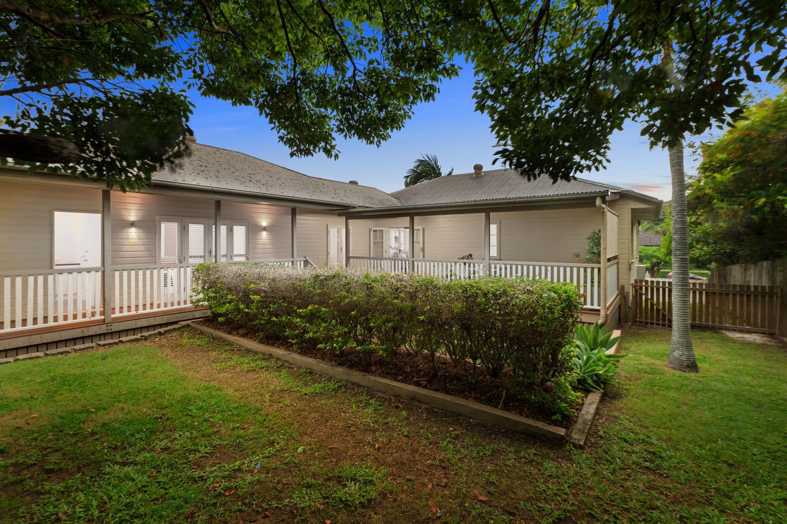 37 Cavillon Street, Holland Park QLD 4121, Holland Park - Thumbnail 3