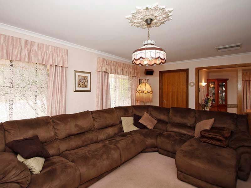 17 Sandhurst Avenue, NOARLUNGA DOWNS SA 5168, Noarlunga Downs - Thumbnail 2