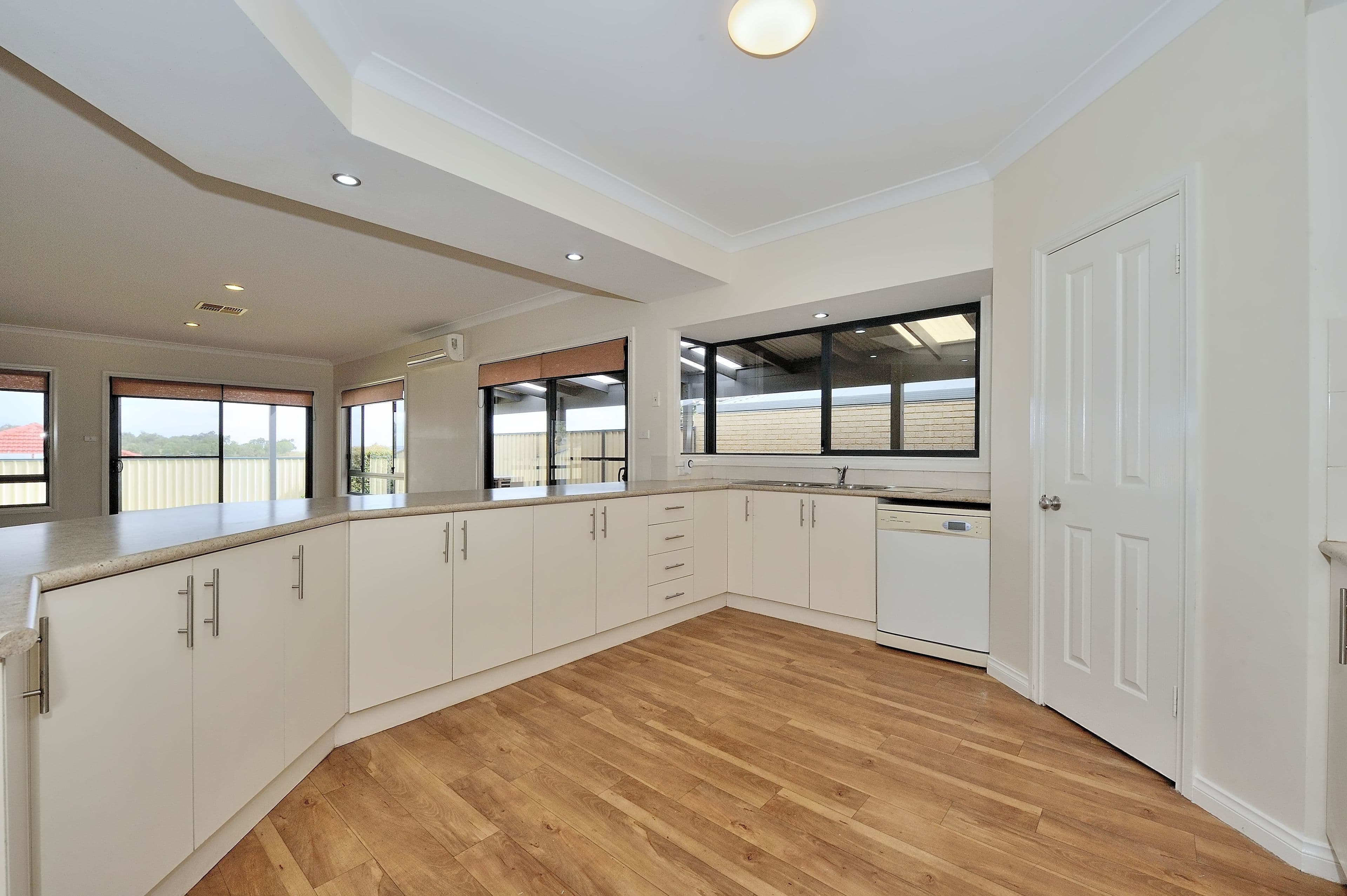 66 Hurd Road, Bullsbrook WA 6084, Bullsbrook - Thumbnail 6