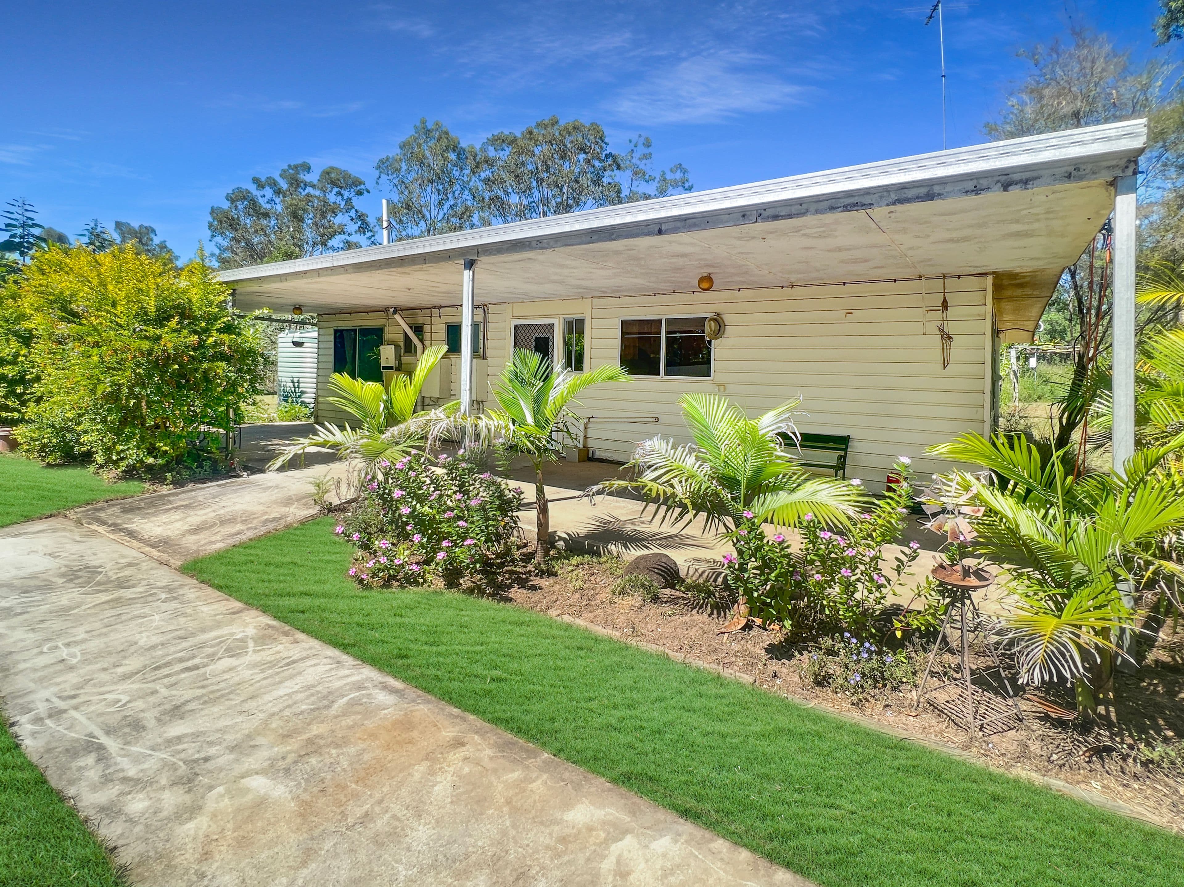 42 Elm Street, Esk QLD 4312, Esk - Image 1