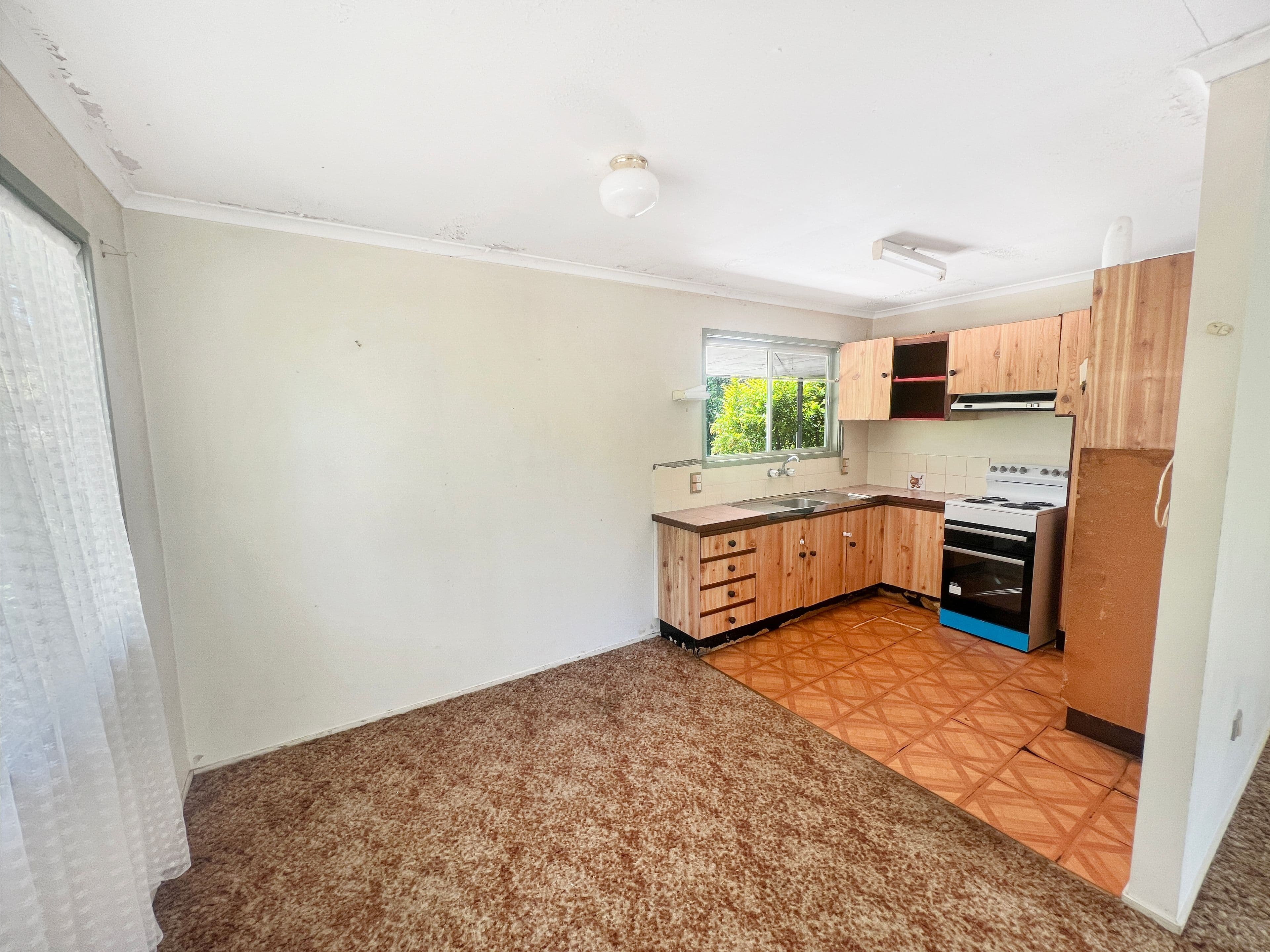 42 Elm Street, Esk QLD 4312, Esk - Thumbnail 2
