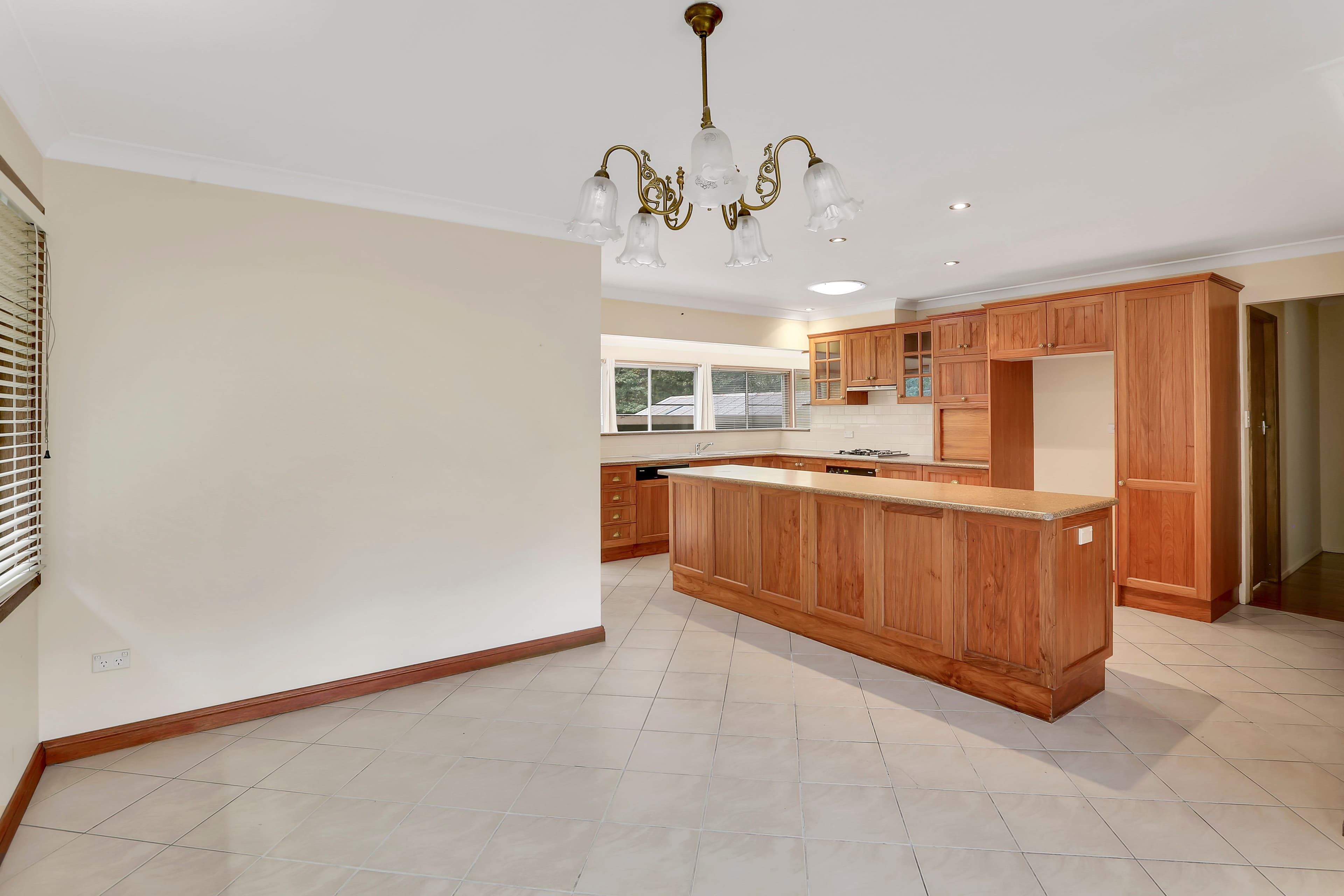 24 Scott Avenue, Leura - Thumbnail 3