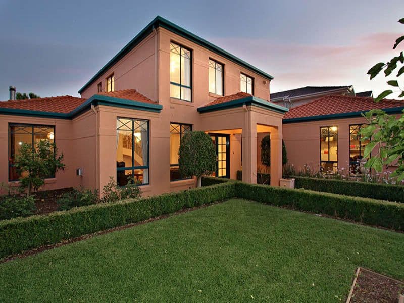 8 Leichardt Close, TAYLORS LAKES VIC 3038, Taylors Lakes - Image 1