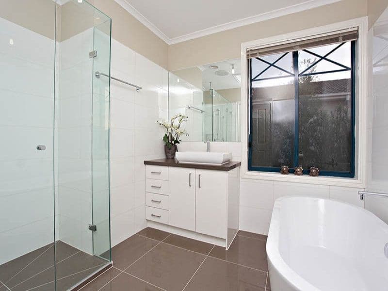8 Leichardt Close, TAYLORS LAKES VIC 3038, Taylors Lakes - Thumbnail 8