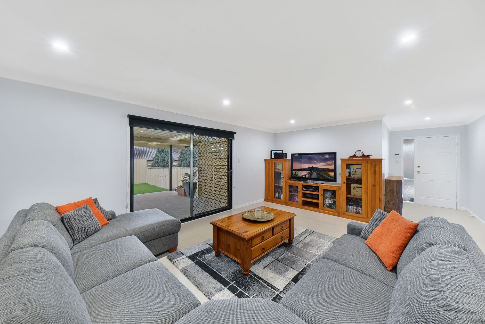 15 McLaughlin Circuit, Bradbury NSW 2560, Bradbury - Thumbnail 4