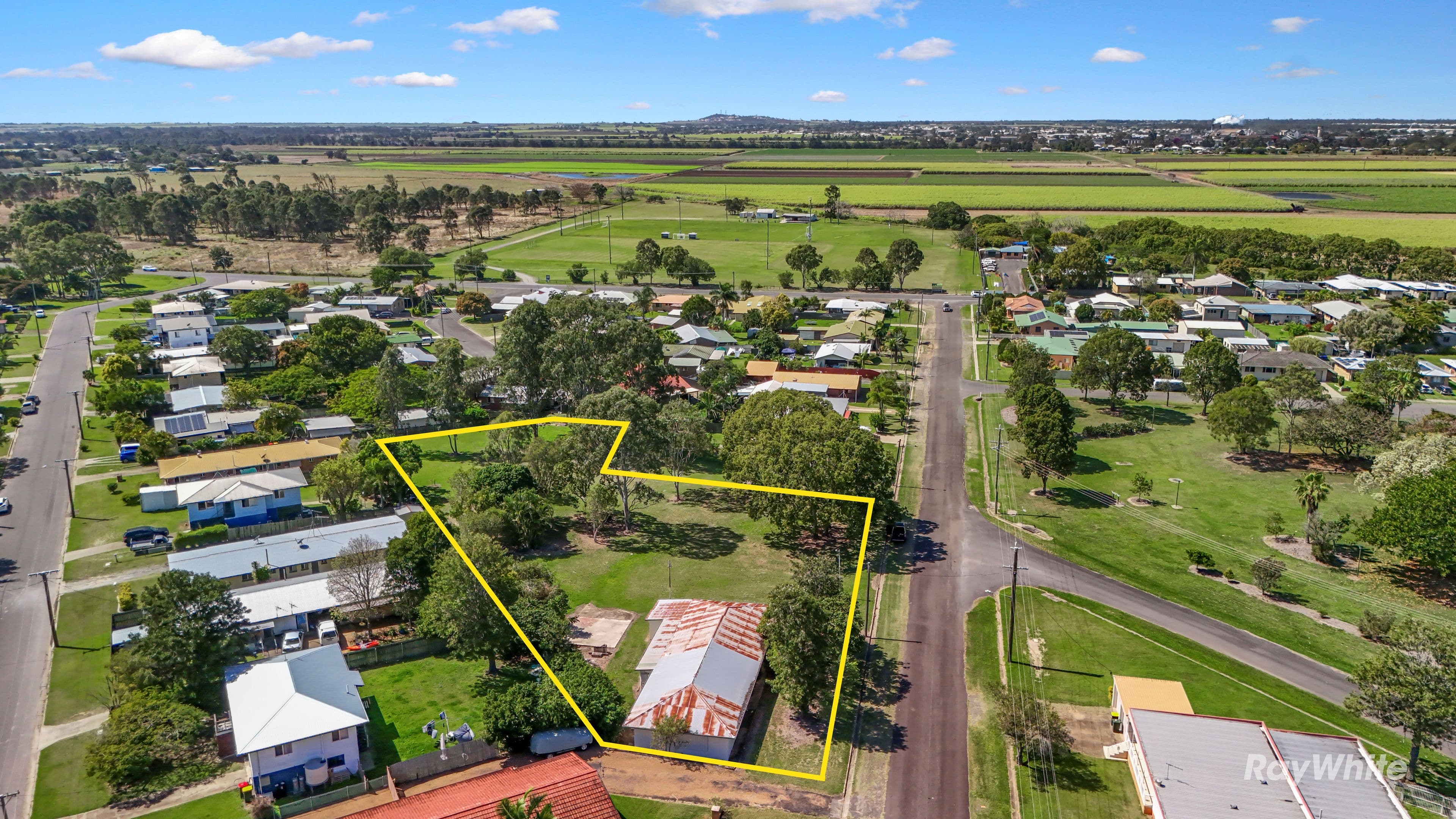 15 Thygesen Street, Bundaberg North QLD 4670, Bundaberg North - Thumbnail 4