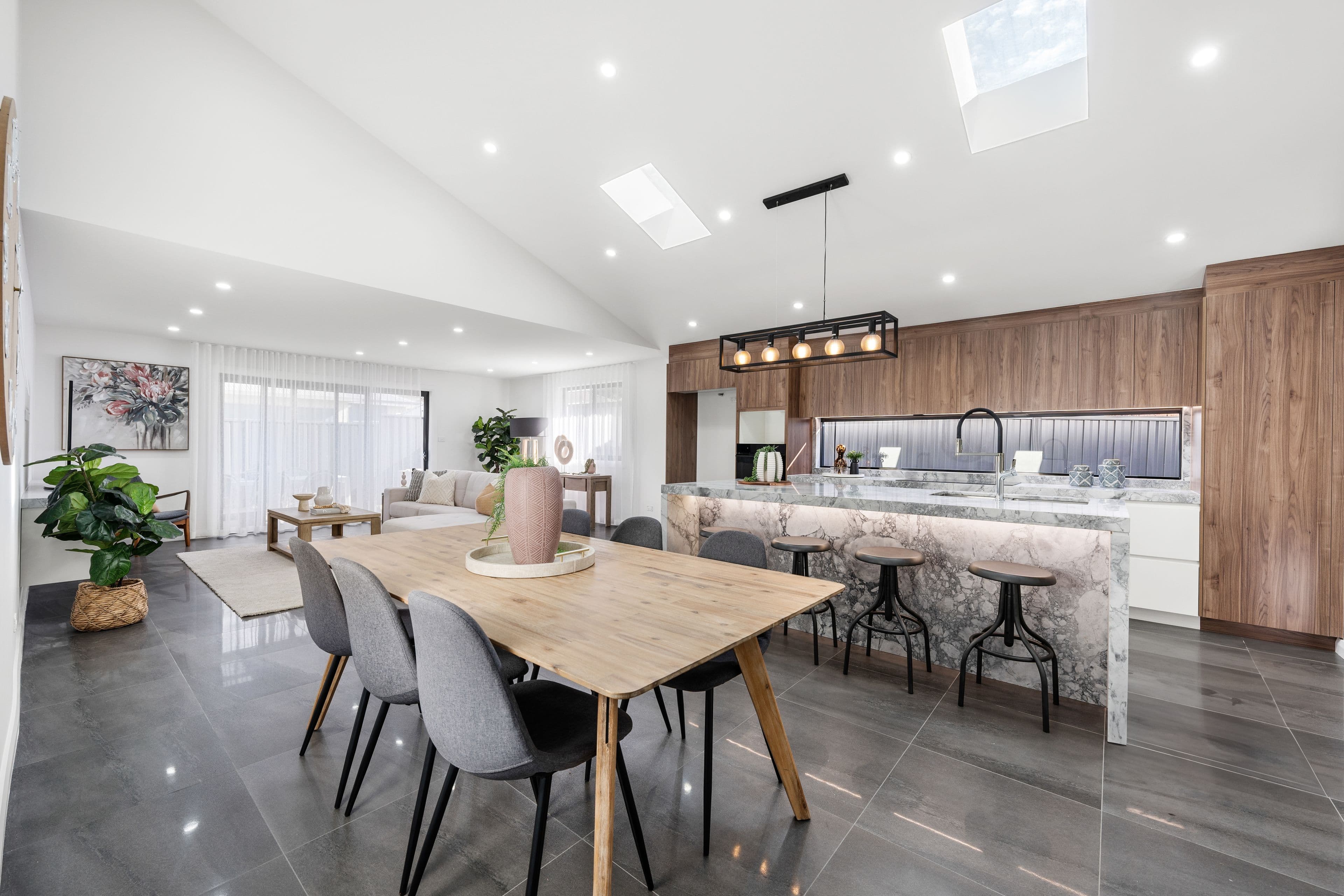 2 Walpole Close, Wetherill Park NSW 2164, Wetherill Park - Image 1