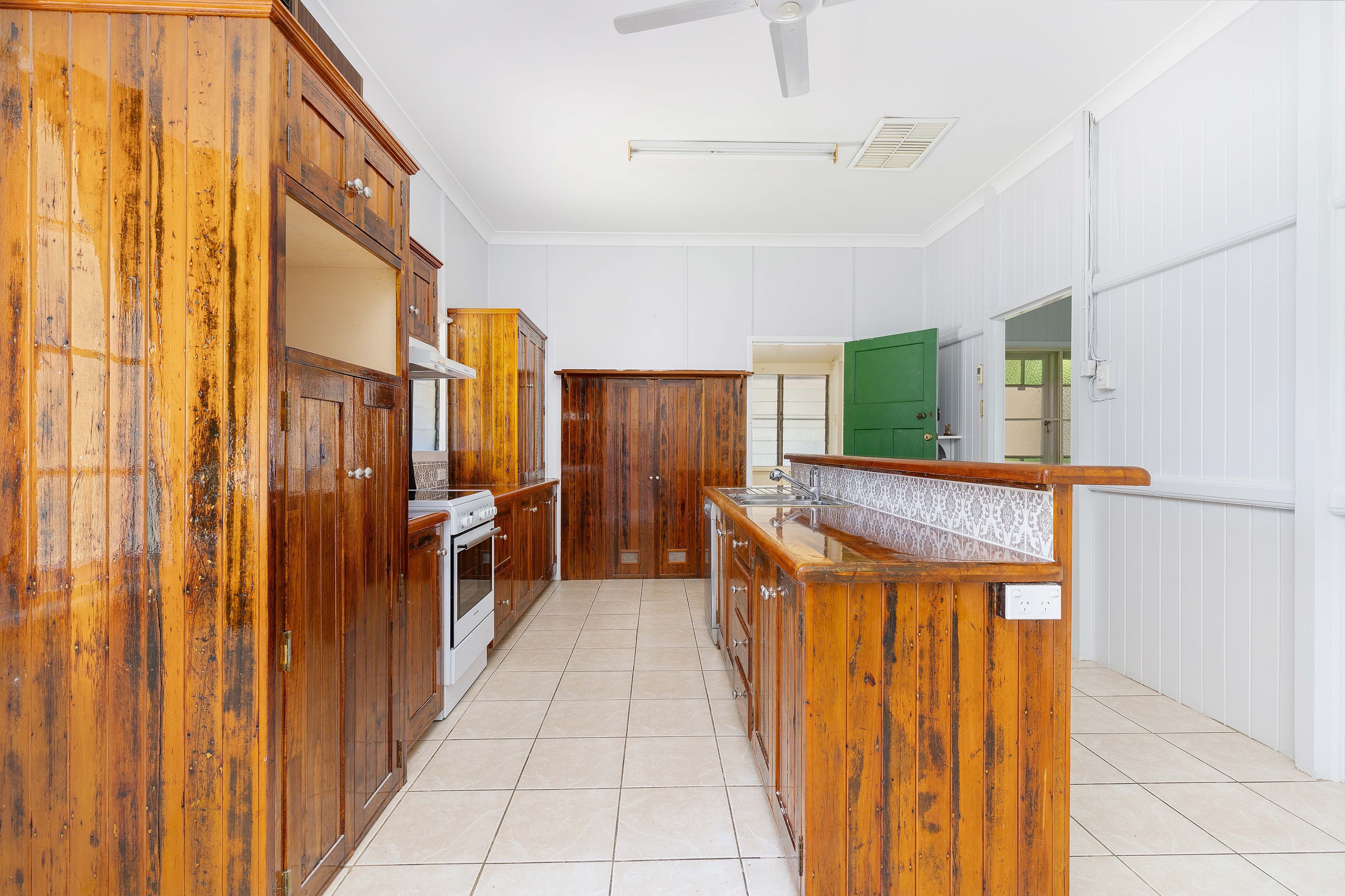 1 Egan Street, Emerald QLD 4720, Emerald - Thumbnail 8