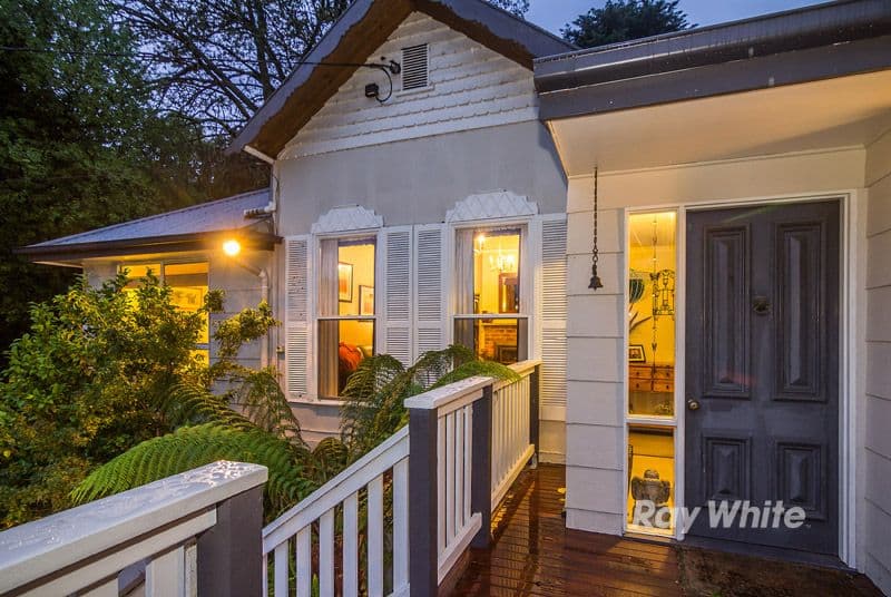 18 Hilltop Road, UPPER FERNTREE GULLY VIC 3156, Upper Ferntree Gully - Image 1