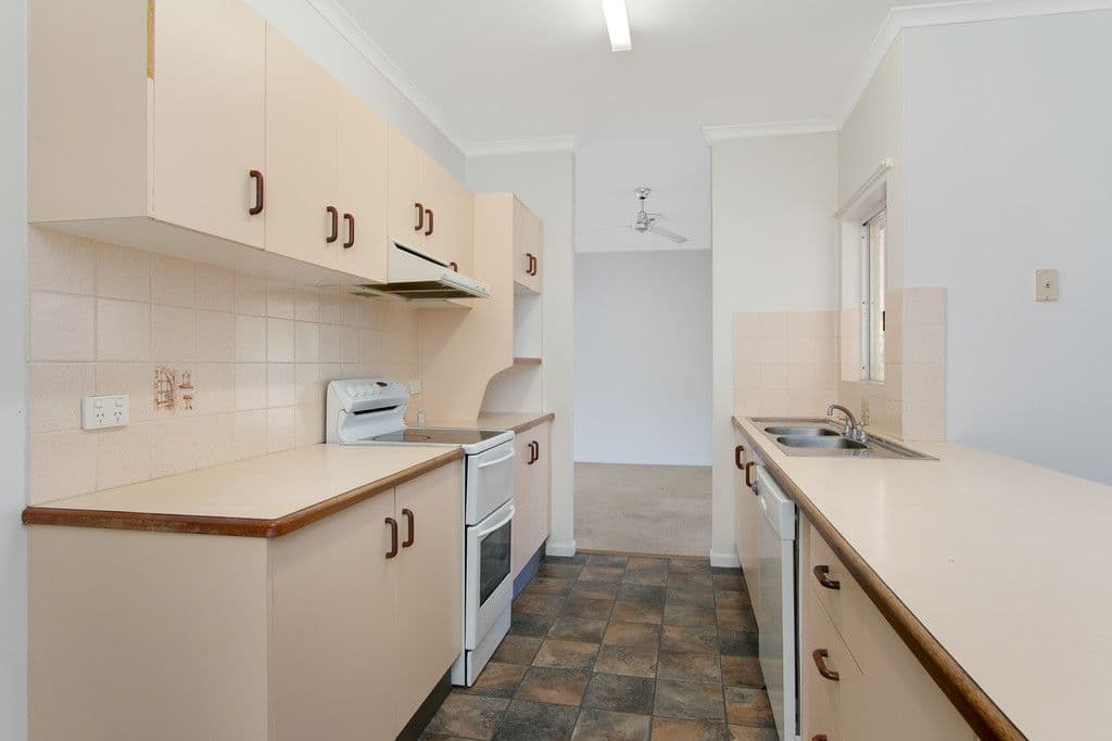 15 Limpet Close, Trinity Beach QLD 4879, Trinity Beach - Thumbnail 3